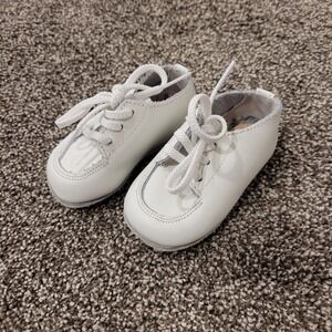 Zimmerman Shoes White Leather Lace Up Baby Shoes Infant First Walker Size 1D